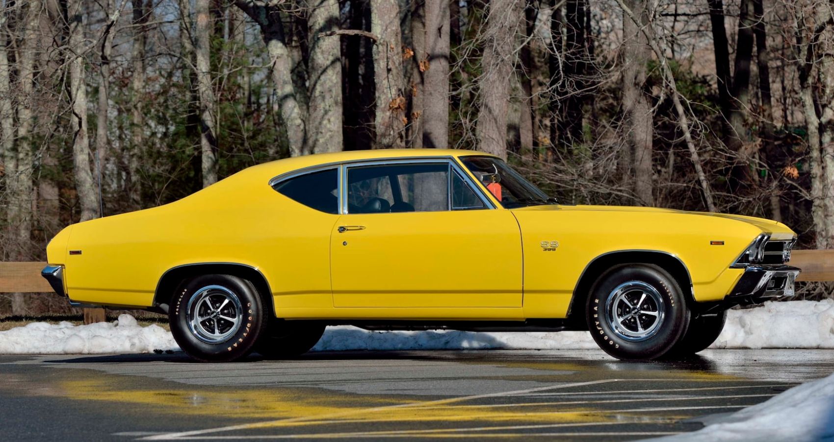 1969-chevrolet-chevelle-ss-300-deluxe-exterior-side-view