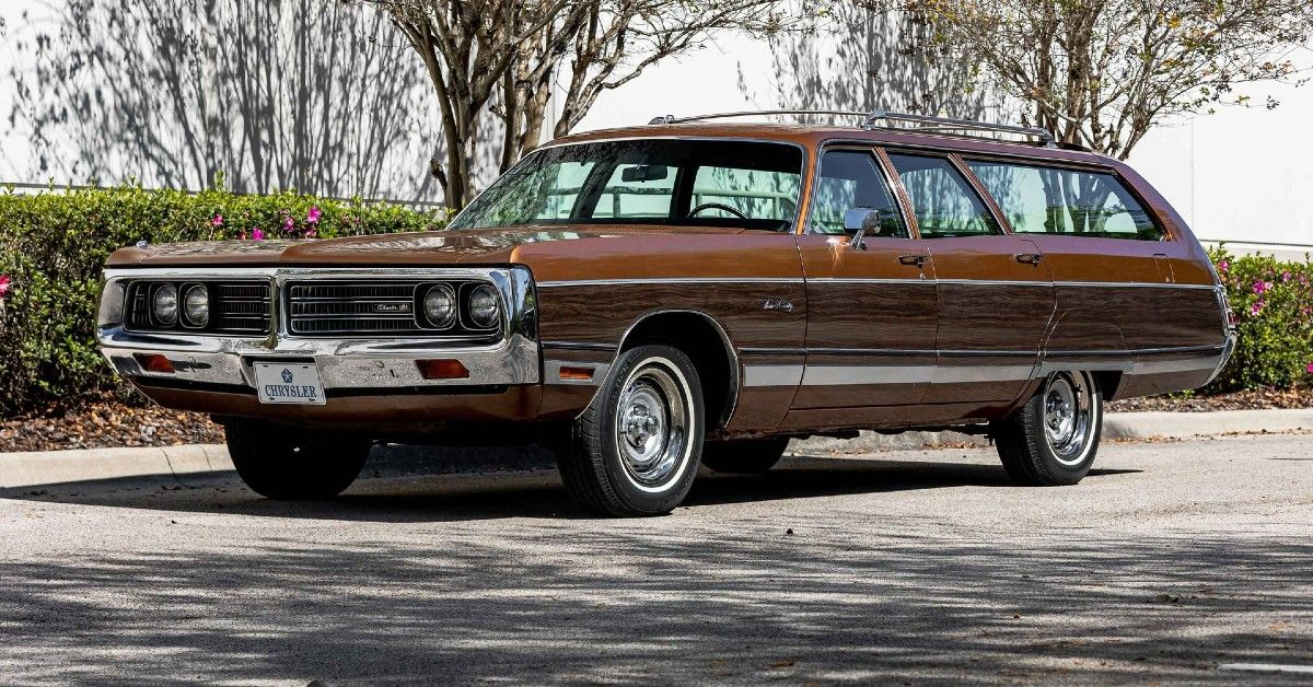 Brown 1972 Chrysler Town & Country