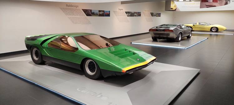 В музея на Alfa Romeo (СНИМКИ) 3 https://static1.hotcarsimages.com/wordpress/wp-content/uploads/2022/11/20221120_130657-1.jpg?q=50&fit=crop&w=750&dpr=1.5