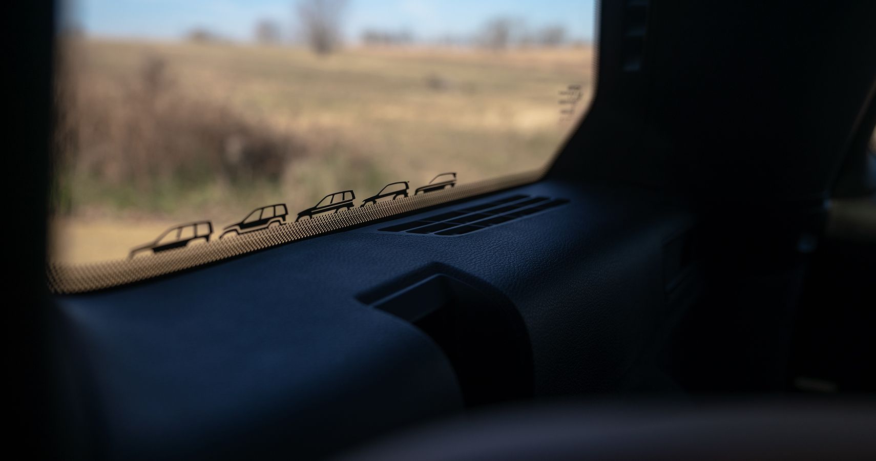 2022 Jeep Grand Cherokee Summit Reserve 4x Window Graphics