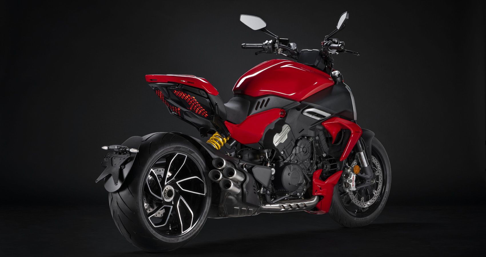 Here’s How The Ducati Diavel V4 Just Became The Ultimate Cruiser