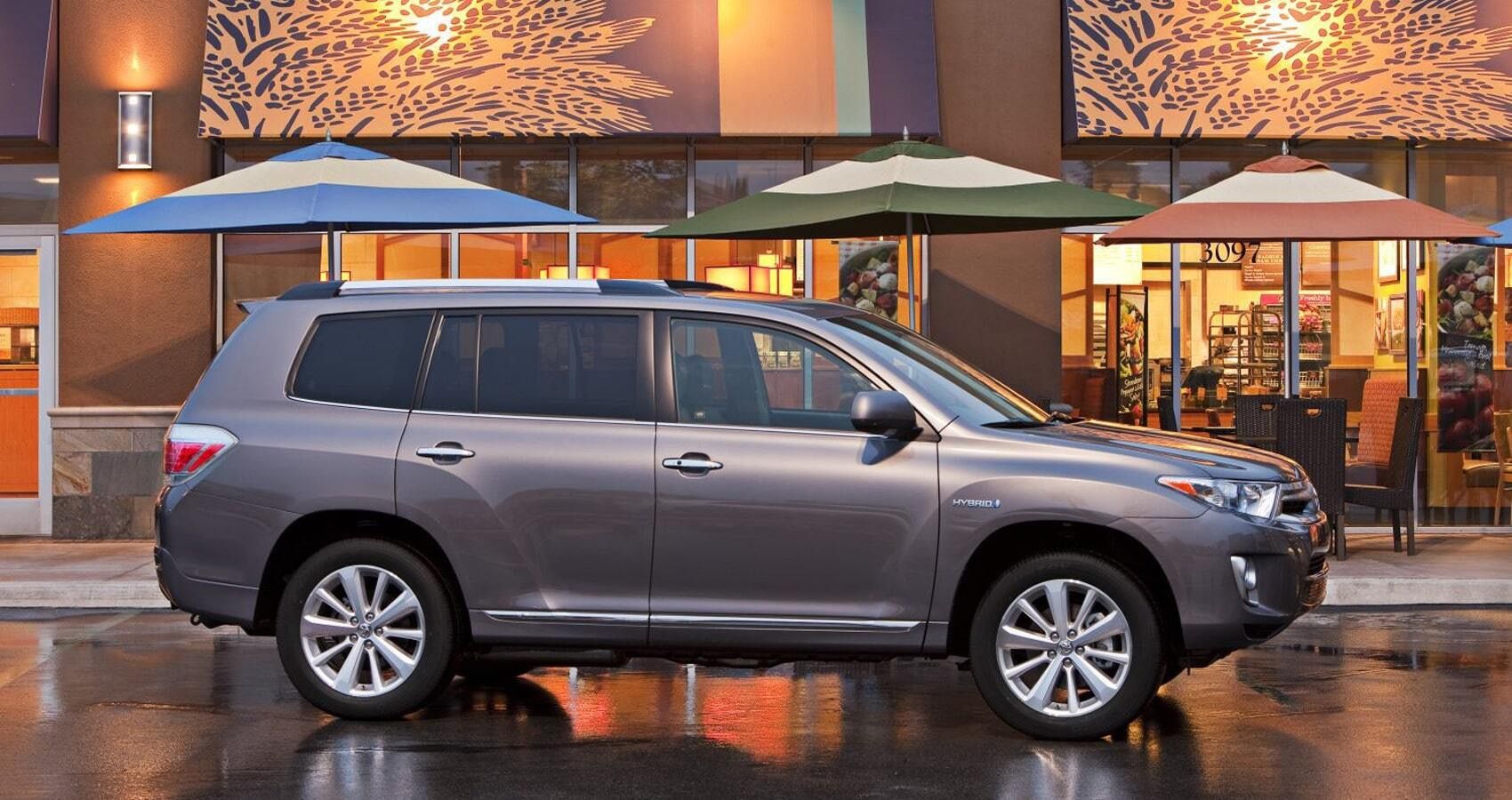 These Are The Best Toyota Highlander SecondGen Trims To Buy Used