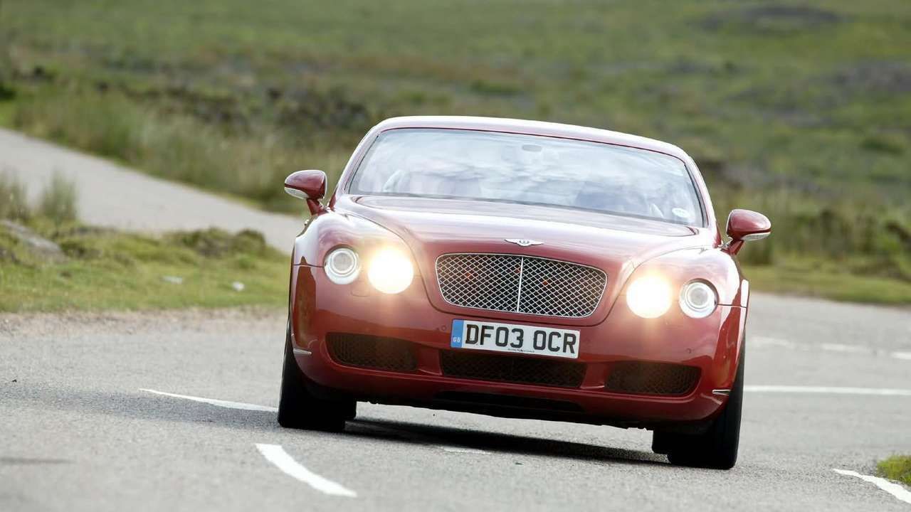 Bentley-Continental_GT-2003-redFront