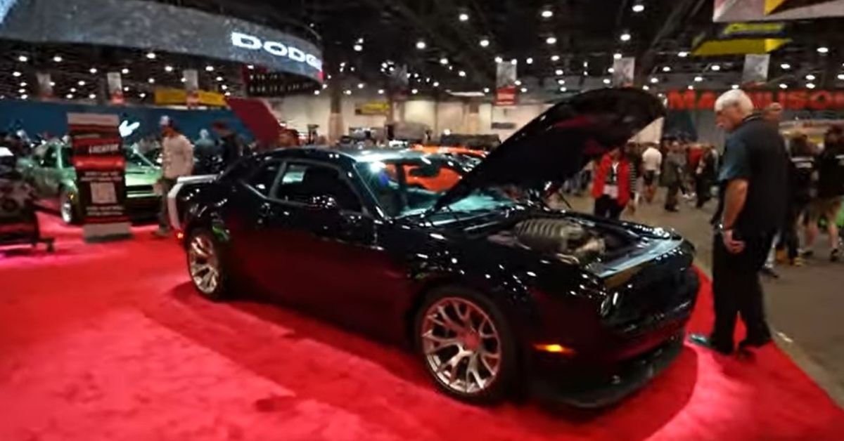 Black Ghost Challenger, front