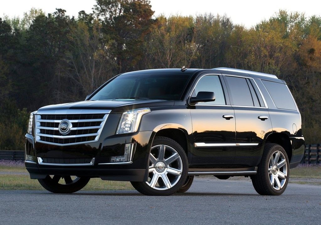 5 Best American Luxury Cars (5 British Models We'd Rather Buy)