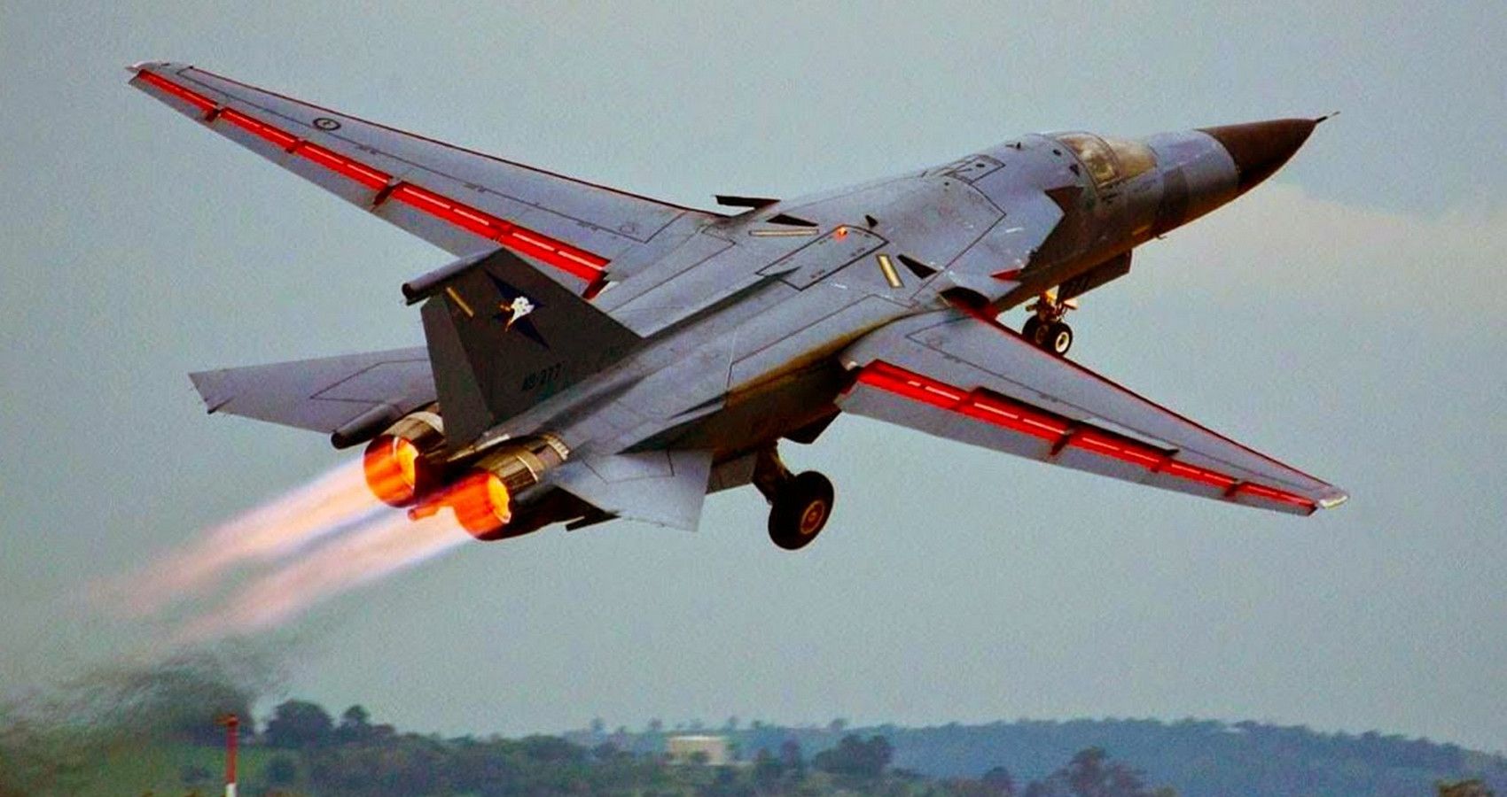 F-111 Aardvark - Rear