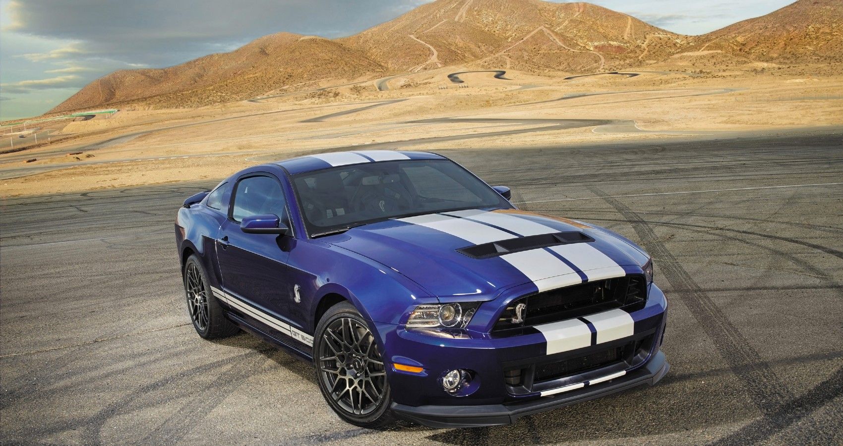 Ford Shelby GT500 Front Three Quarter