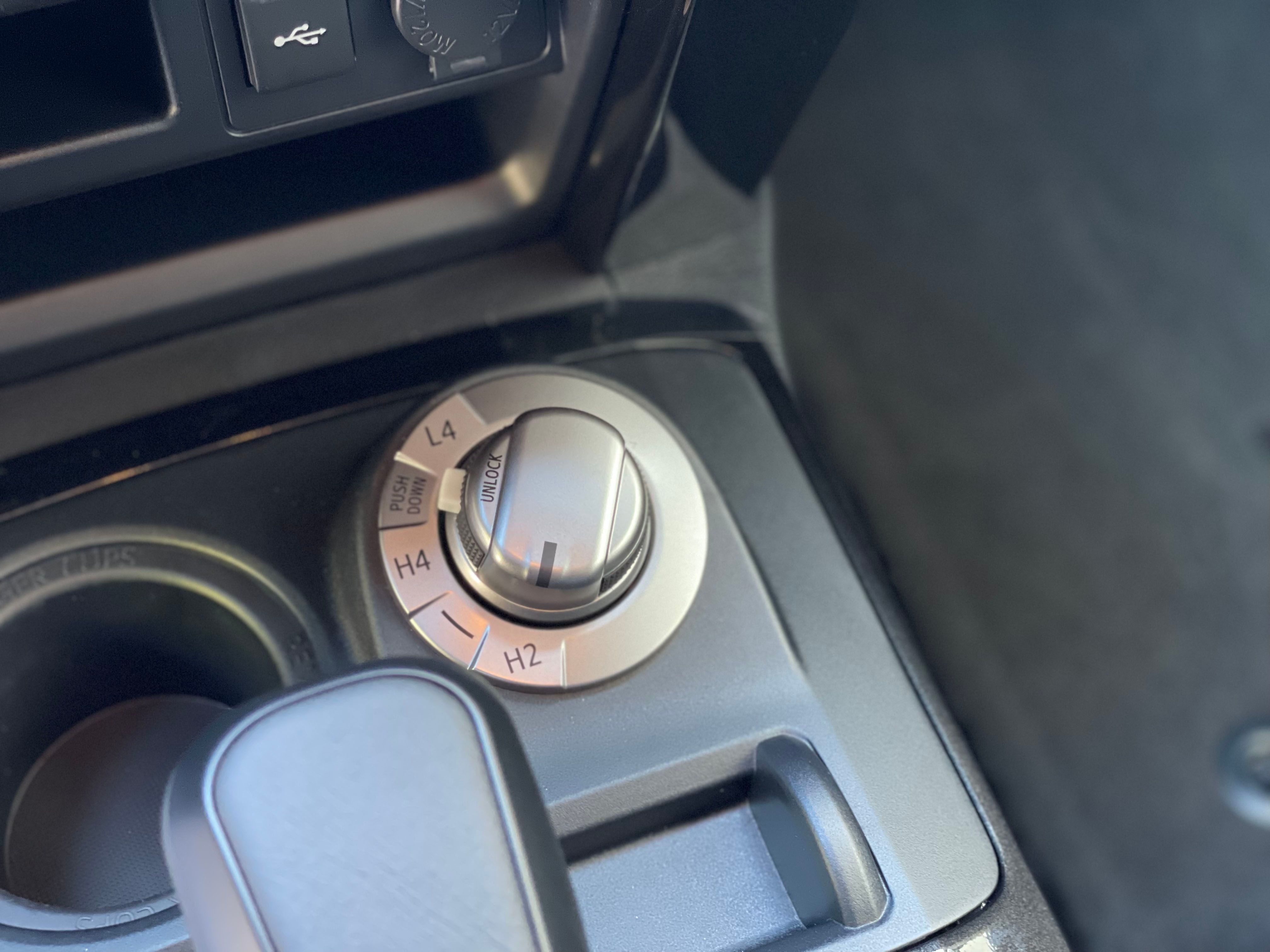 Переключатель 4WD Toyota 4Runner к 40-летию 2023 года