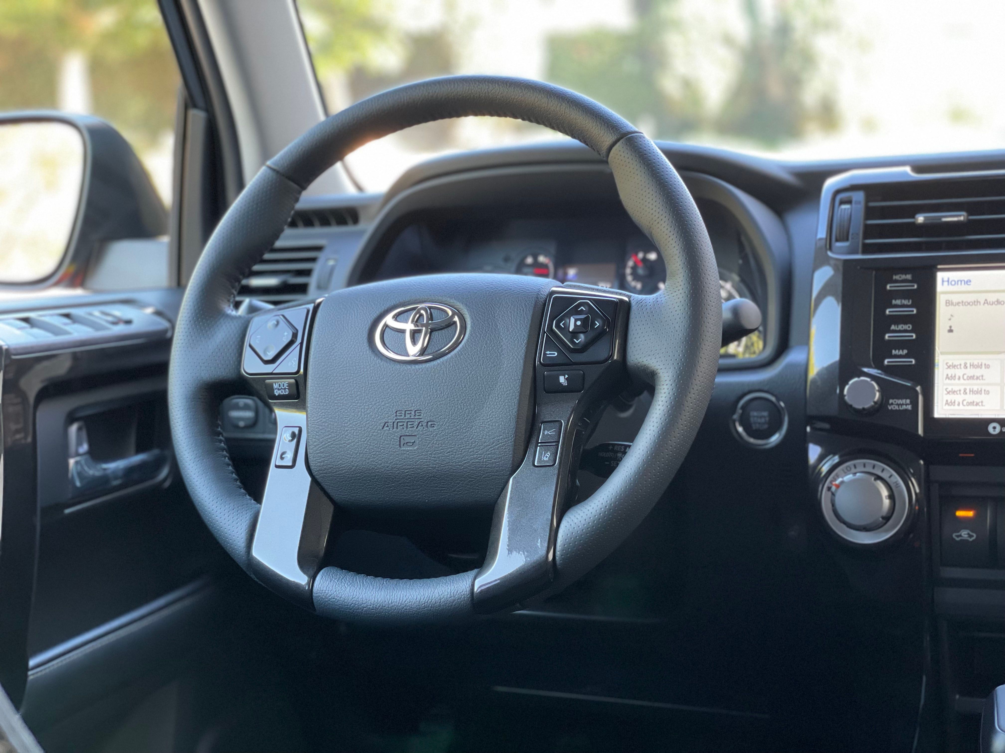 Рулевое колесо Toyota 4Runner к 40-летию 2023 года