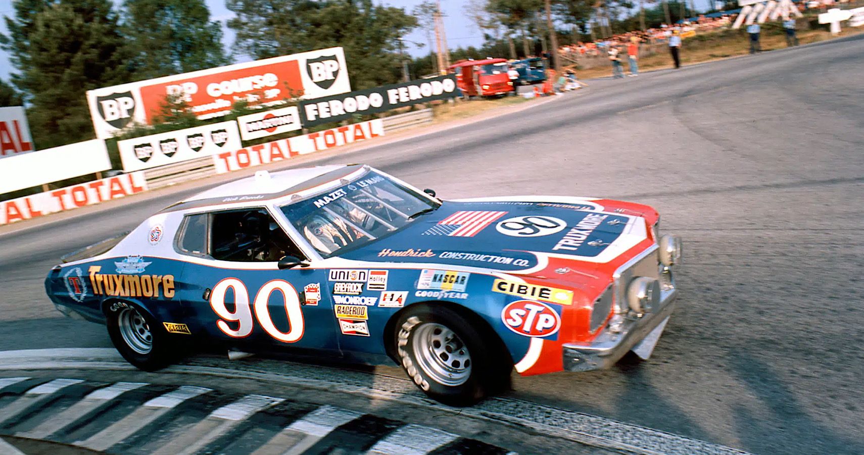 A Ford Torino Actually Raced In The 1976 24 Hours Of Le Mans