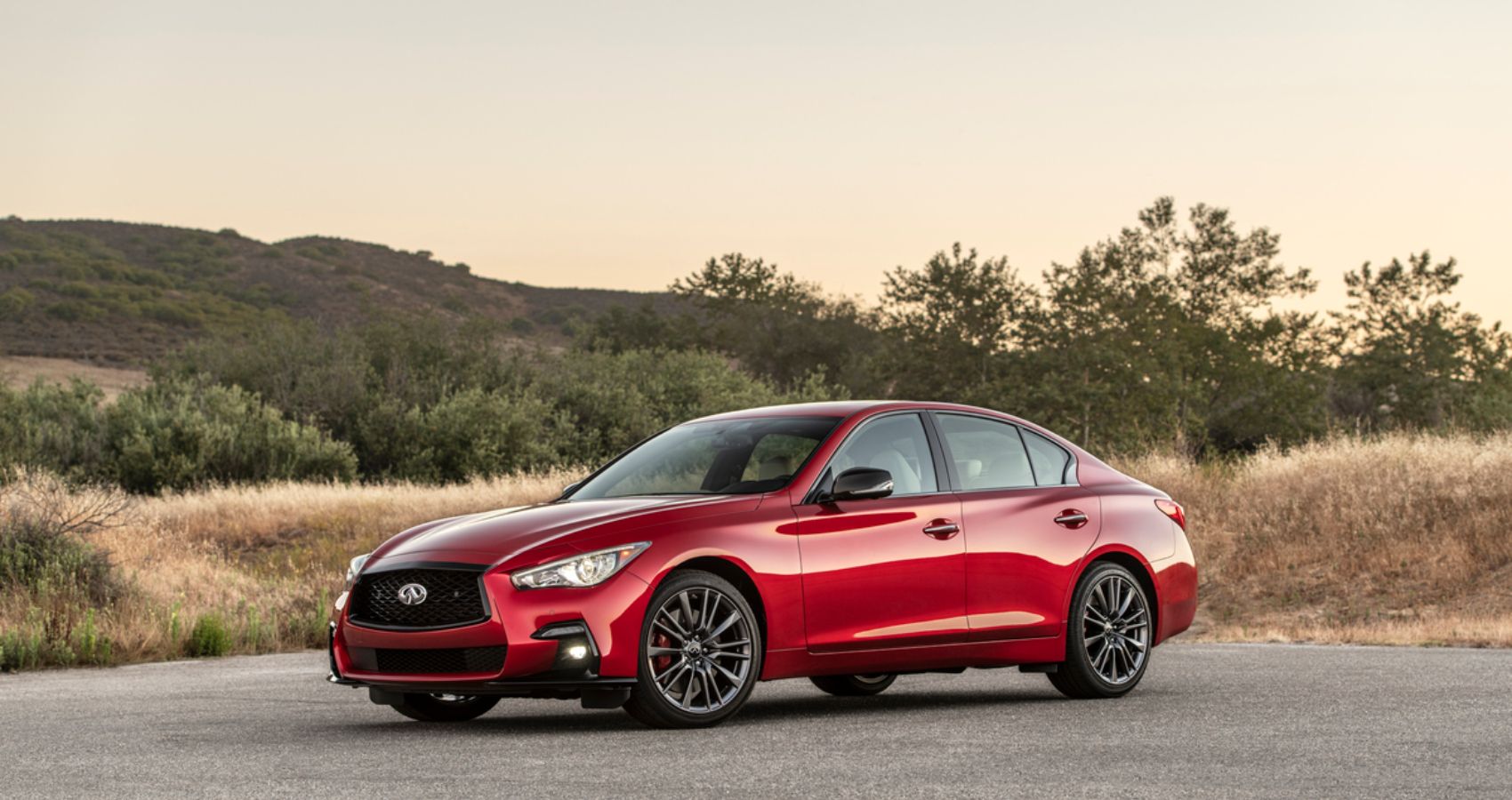 These Are Our Favorite Features Of The Infiniti Q50 Red Sport