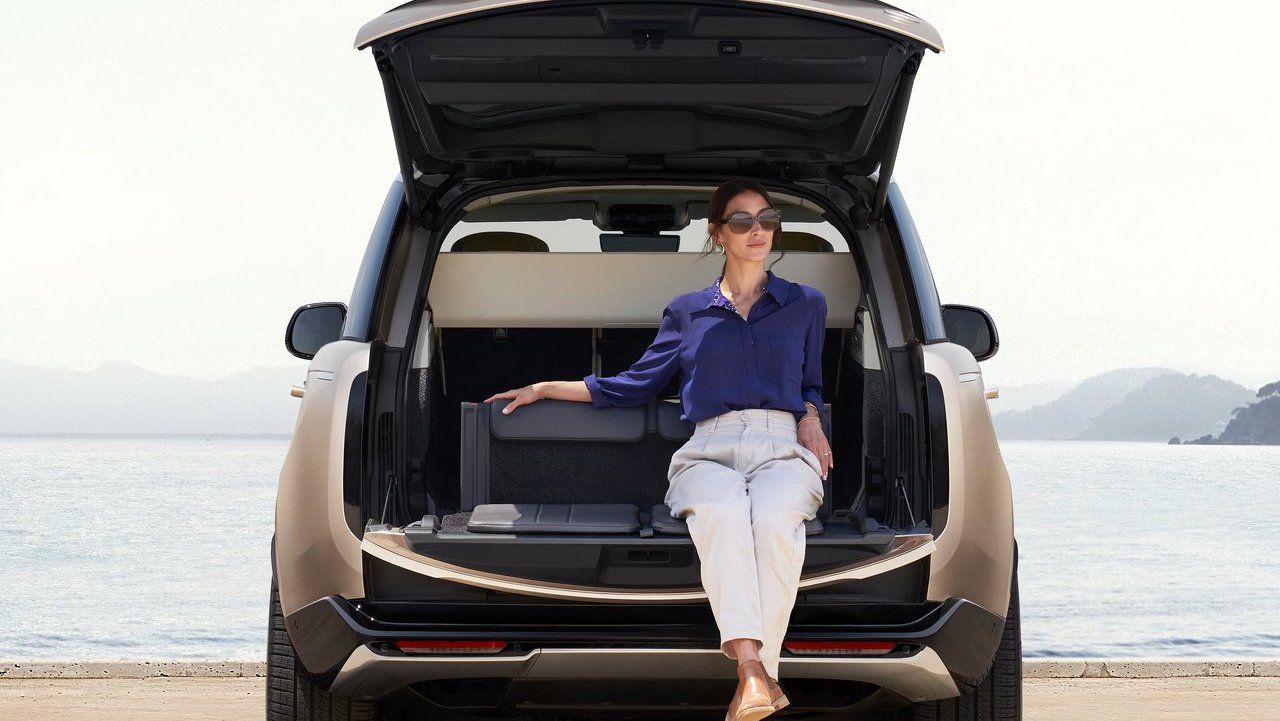 5 Things We Love About The RollsRoyce Cullinan (5 Reasons Why We'd Buy