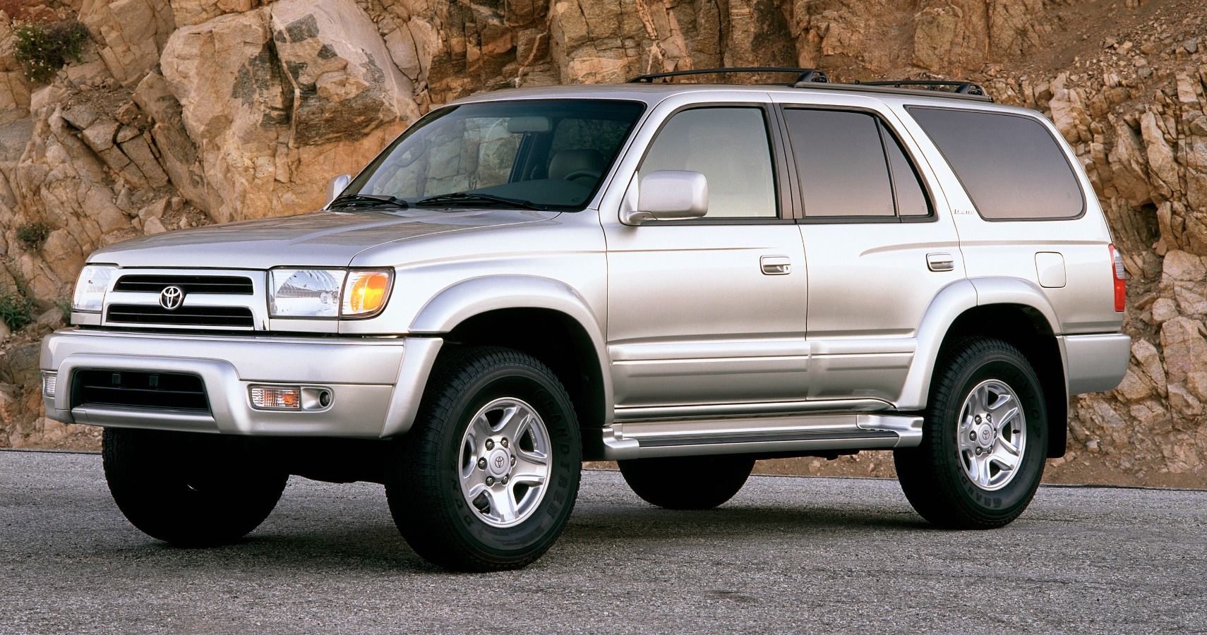 Here's What Makes The 3rd-Gen Toyota 4Runner An Excellent Off-Roader