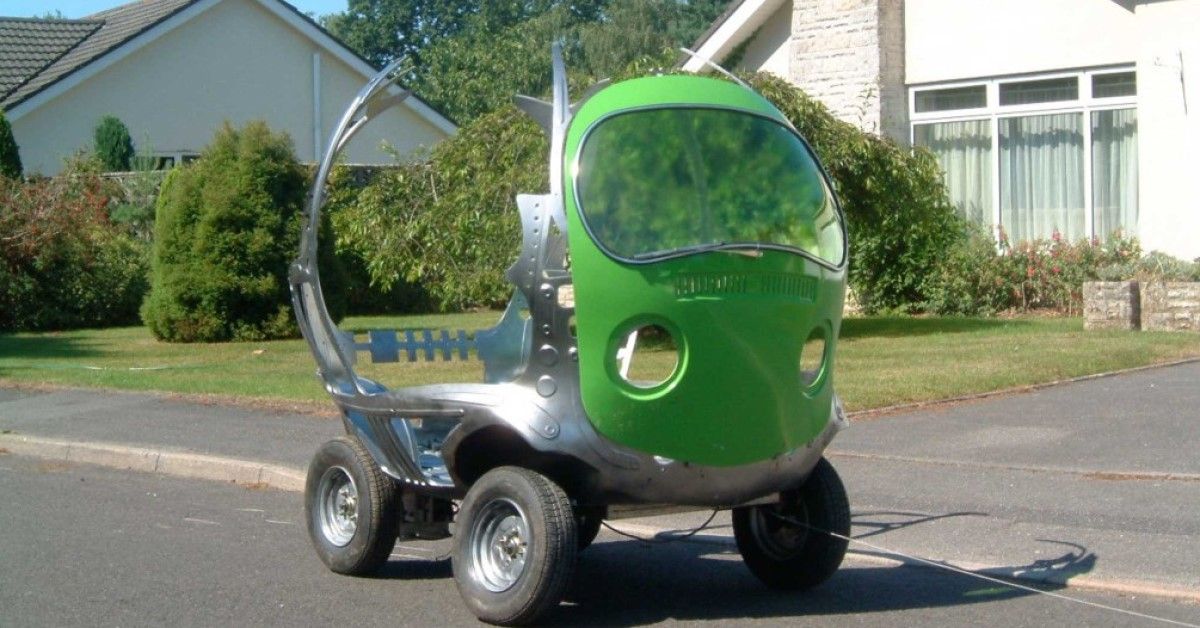 Volkswagen Pea car with all panels off view