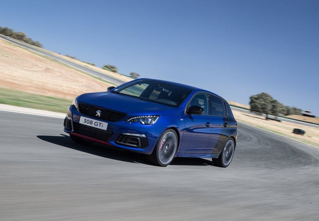 10 European Hatchbacks American Gearheads Wish They Could Drive