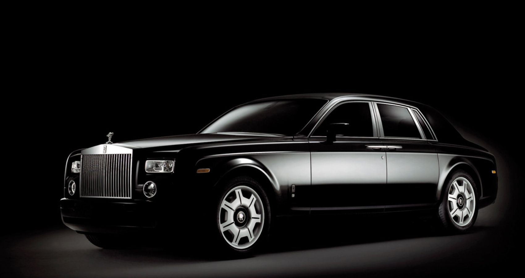 Rolls Royce Phantom Front Quarter Image