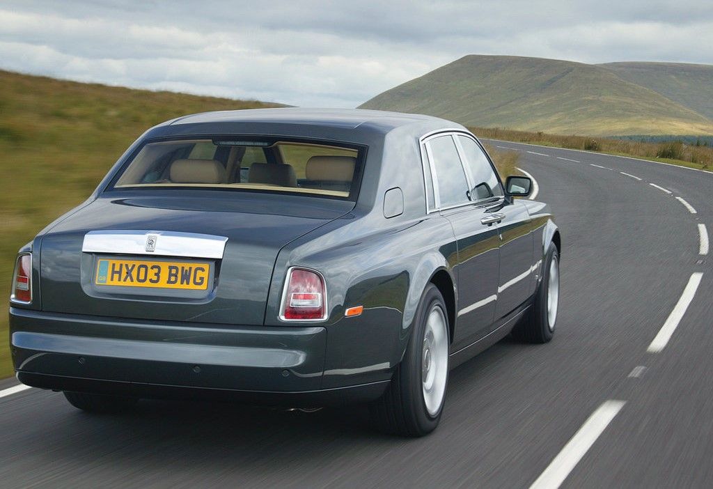 Rolls-Royce-Phantom
