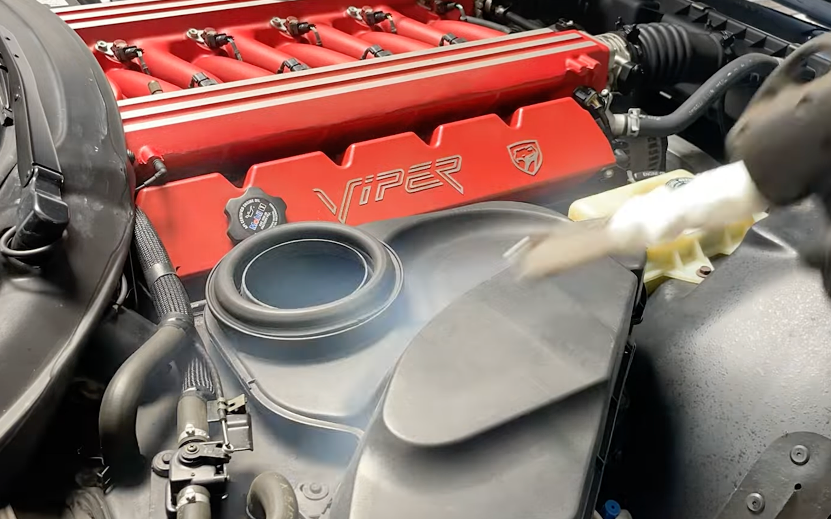 Blue 1996 Dodge Viper GTS V10 Engine