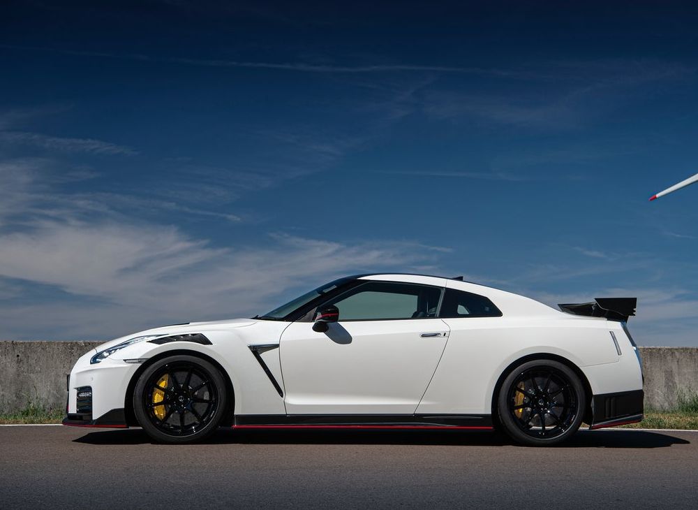 White 2022 Nissan GT-R Nismo side 