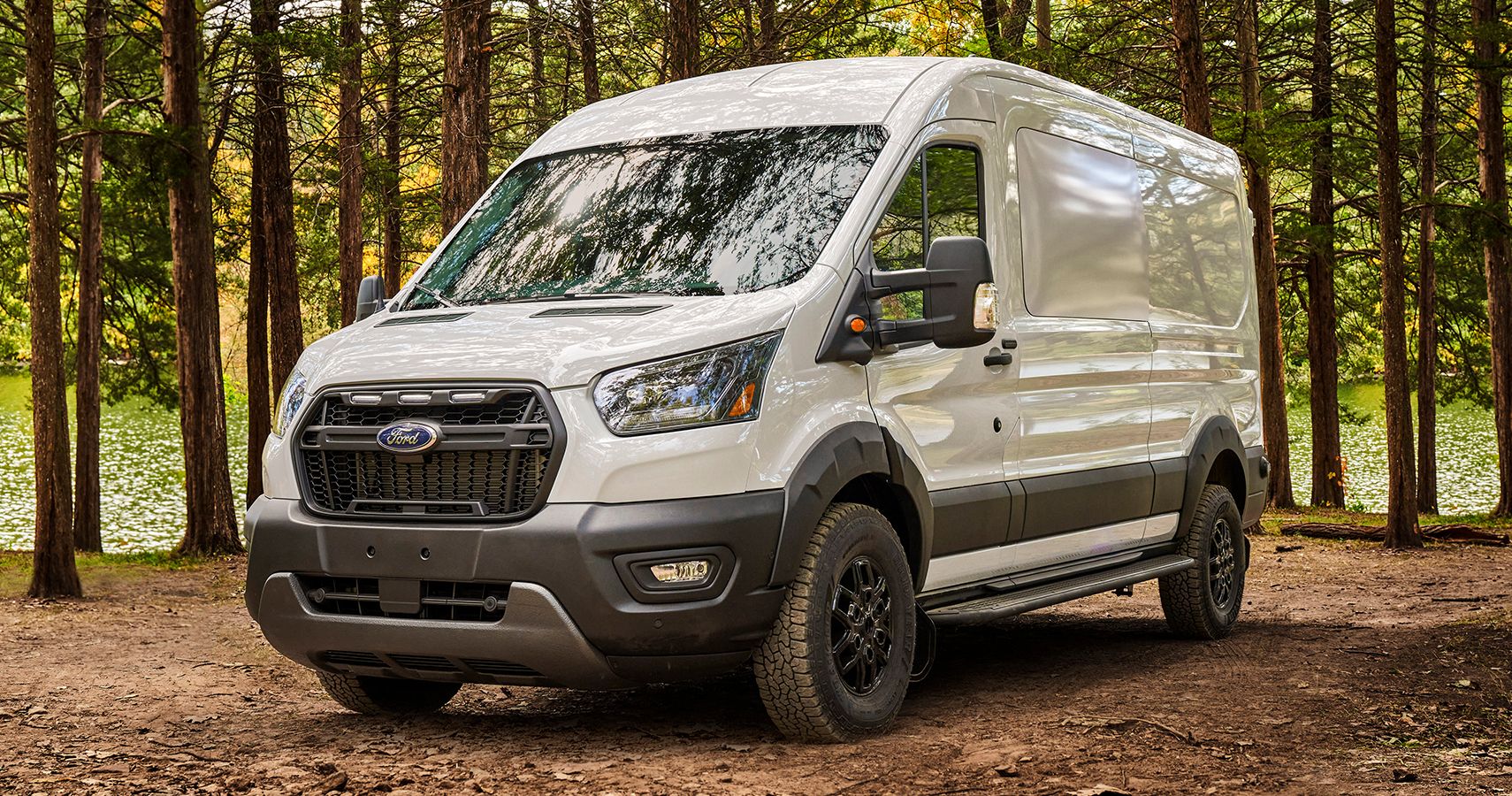 2023 Ford Transit Trail front