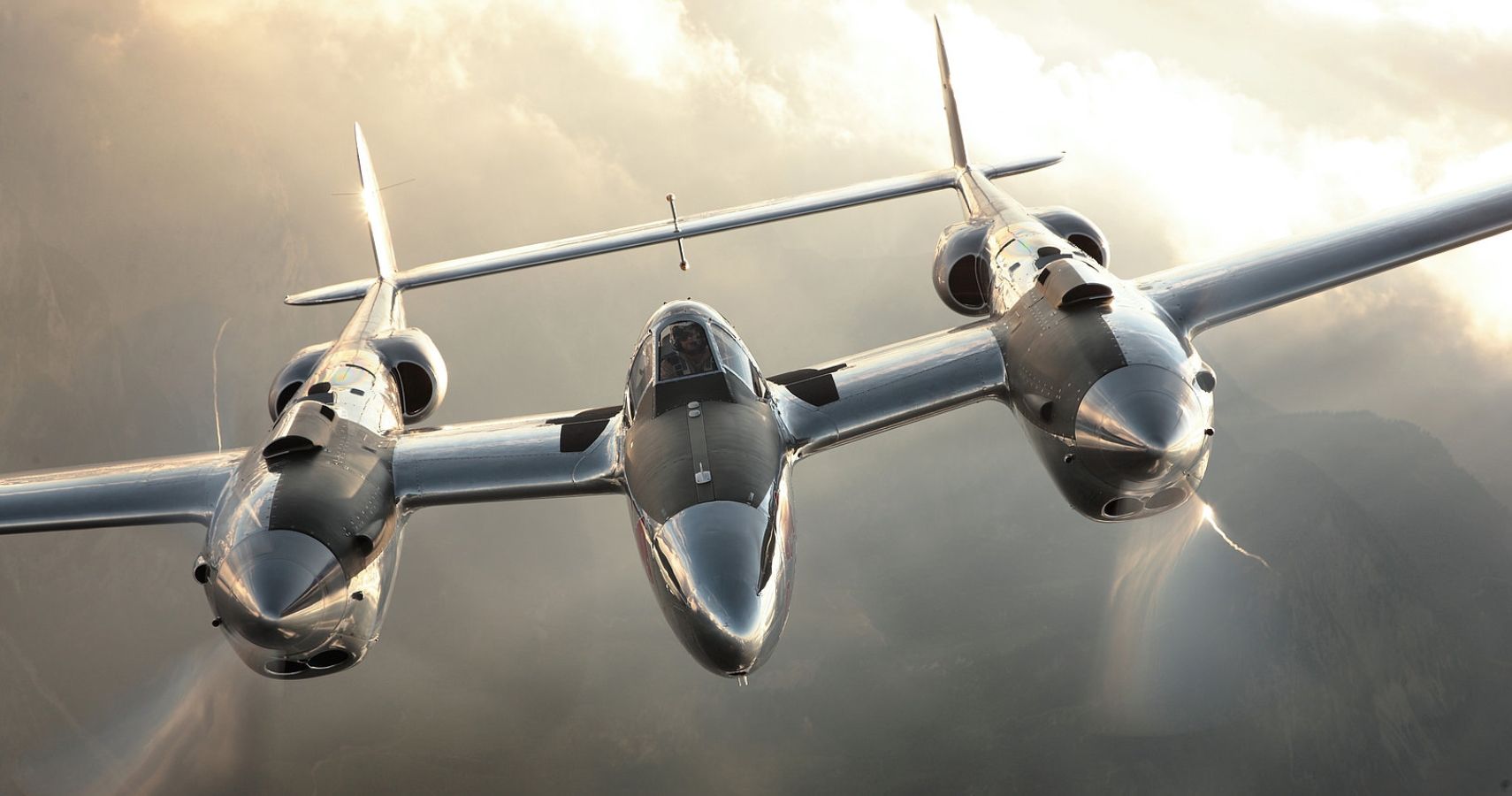 How The U.S. Air Force’s Fork-Tailed P-38 Lightning Became Most Feared Aircraft Of World War II