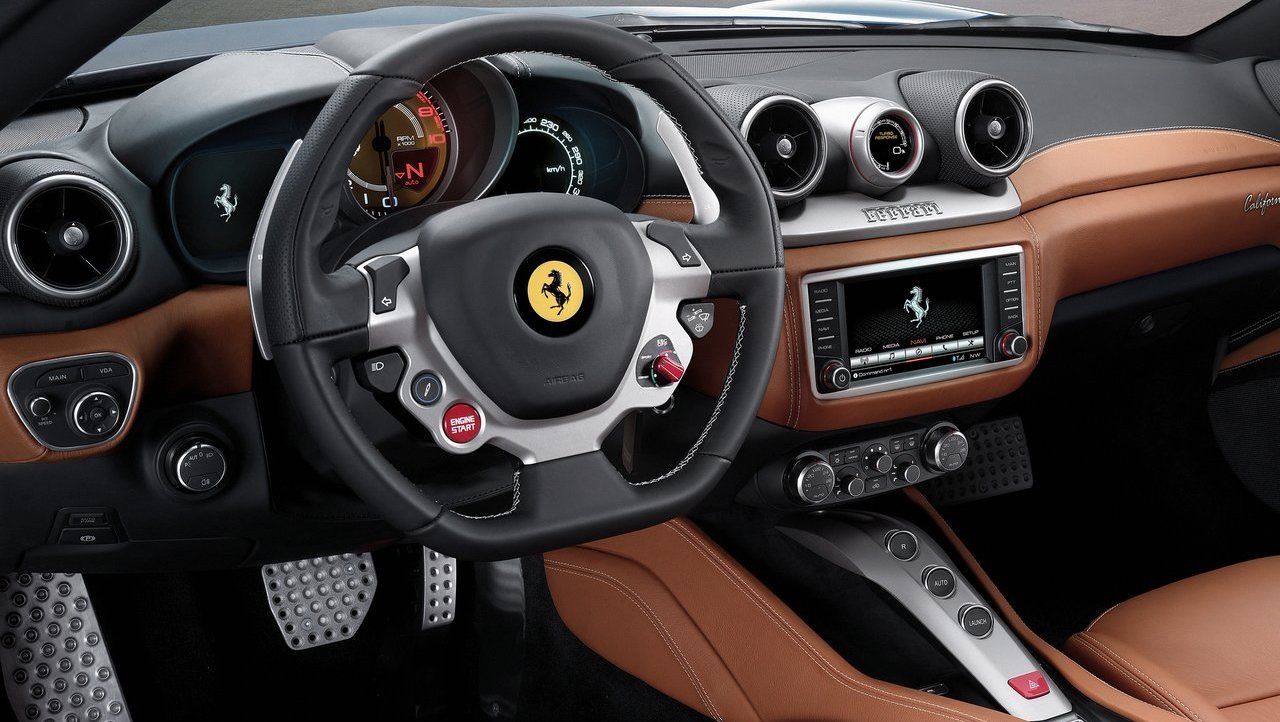 Ferrari-California_T-2015-Cabin