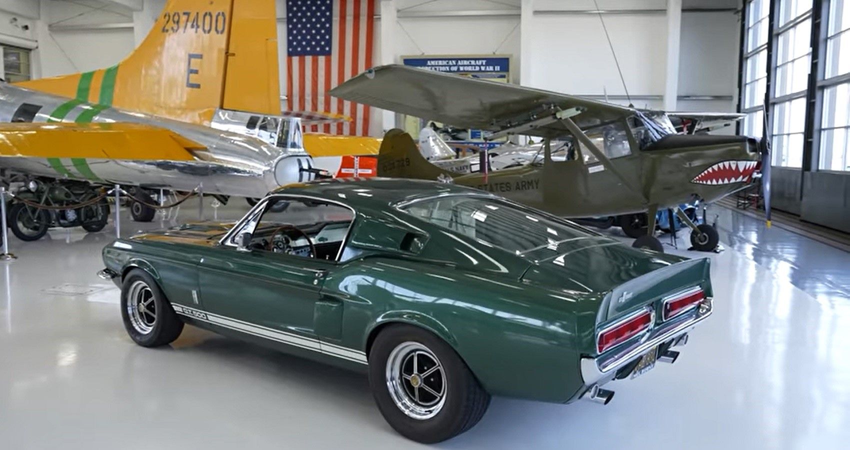 1967 Ford Shelby Mustang GT500 Twin-supercharged, rear