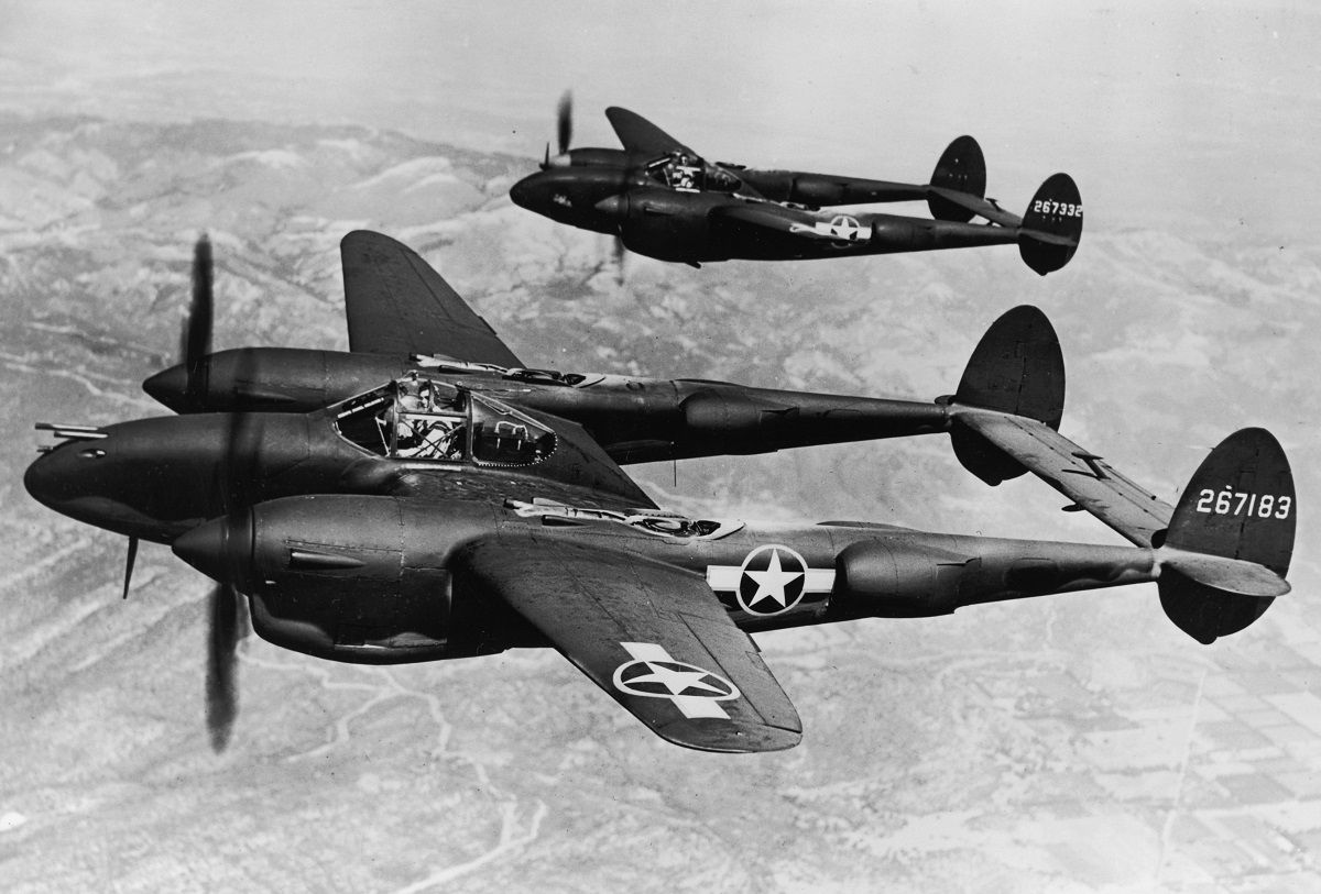 P-38 Lightning в строю