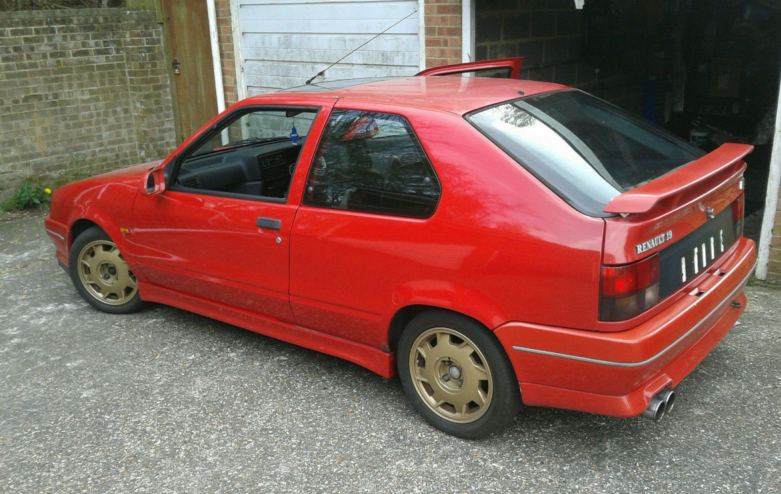 10 Popular 'Max Power' Generation Cars That Are Now A Rare Sight