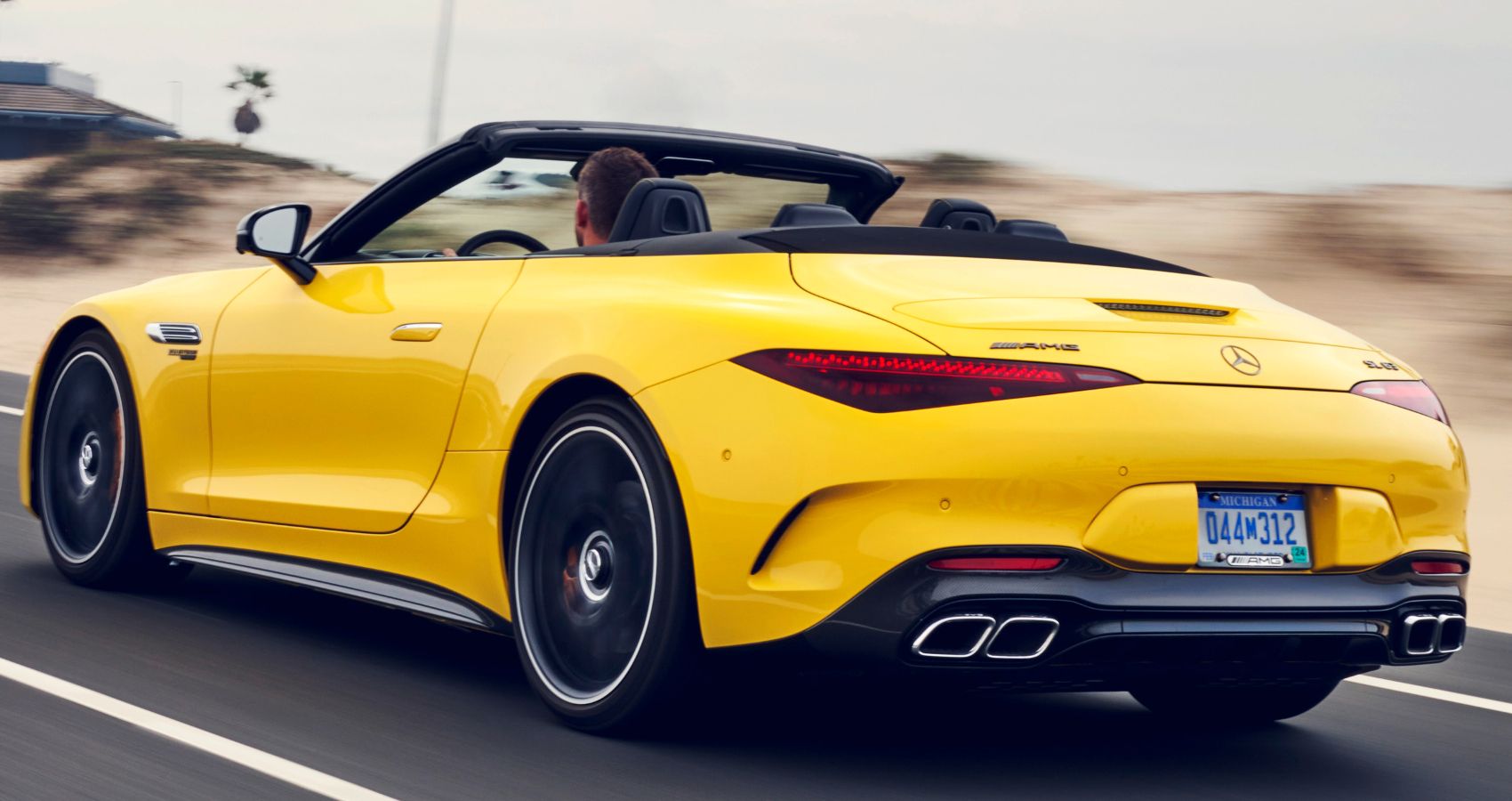 2022 Mercedes-AMG SL 63 Roadster side view