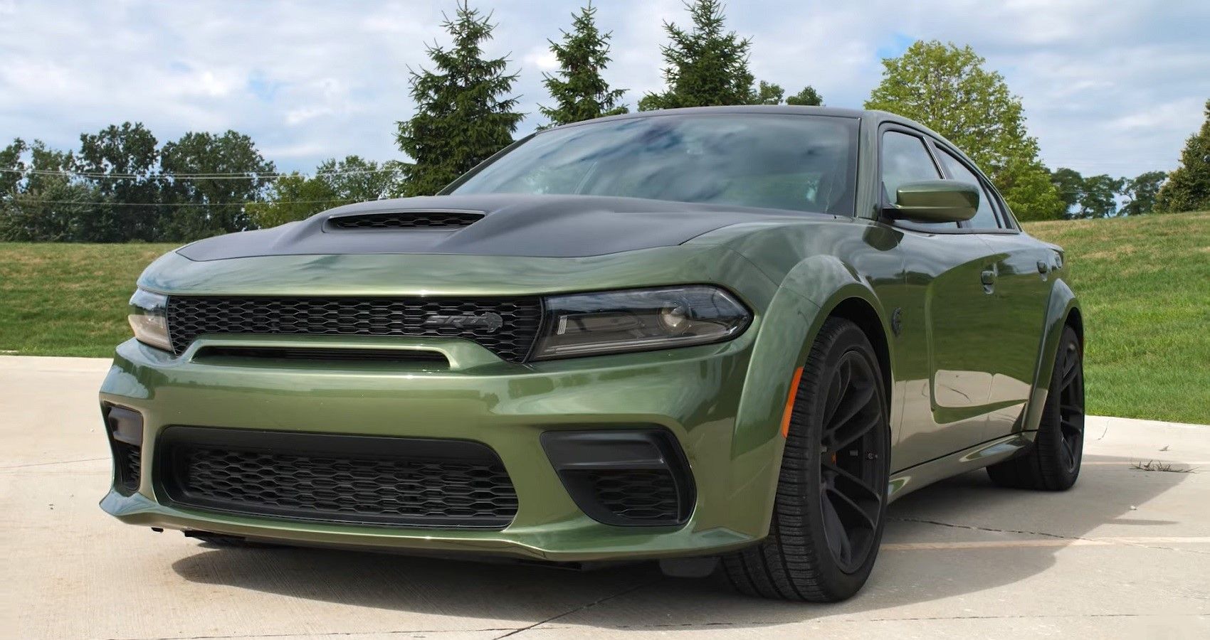 Dodge Charger Hellcat Widebody, front