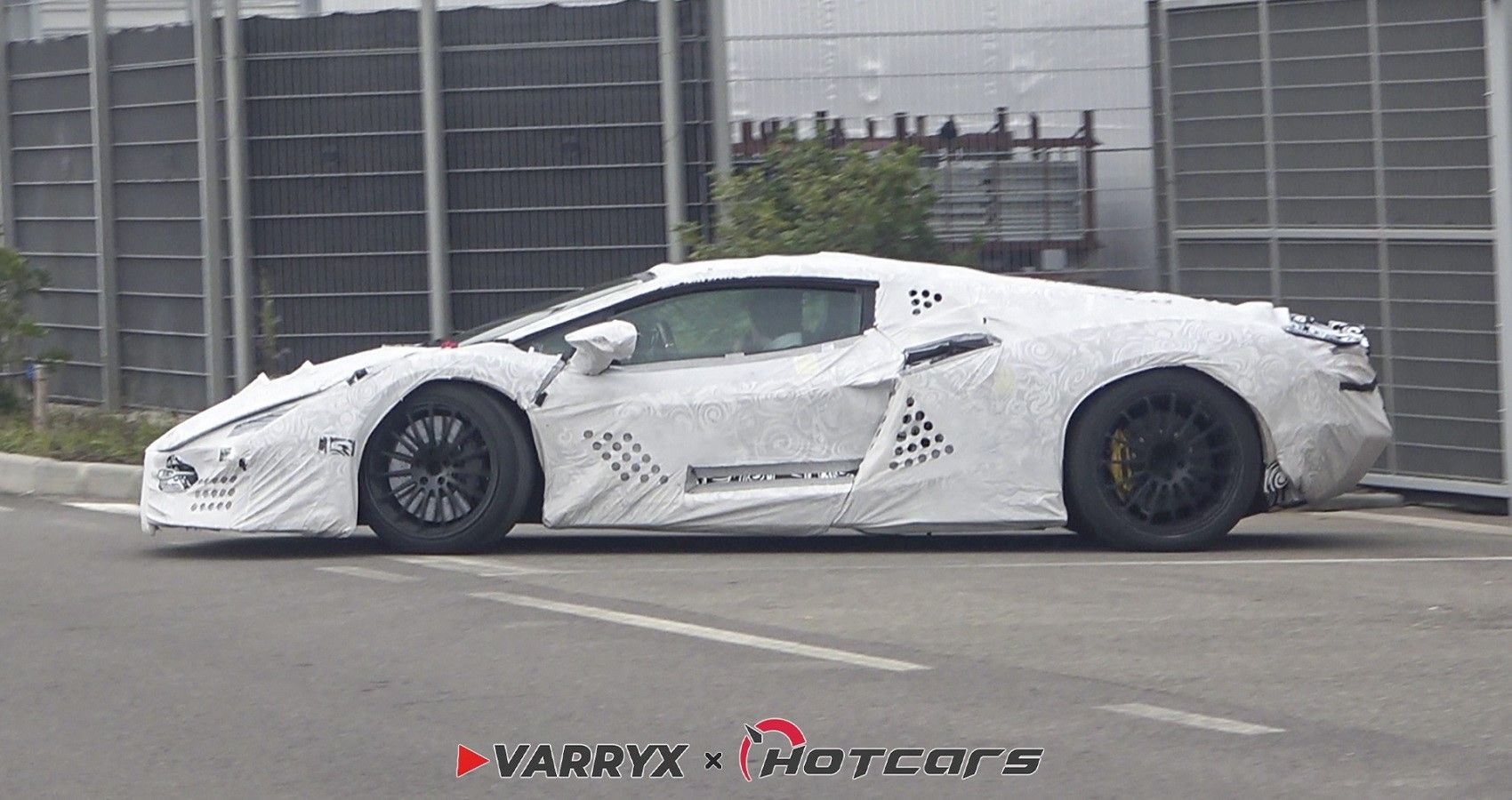 Lamborghini Protoype Mule exclusive shots by Varryx, side profile view