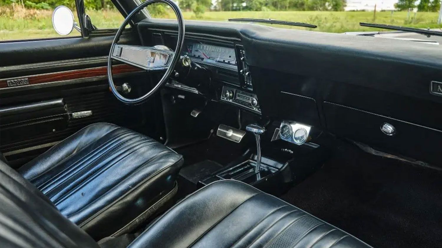 1970 Chevrolet Nova SS Interior Front Row