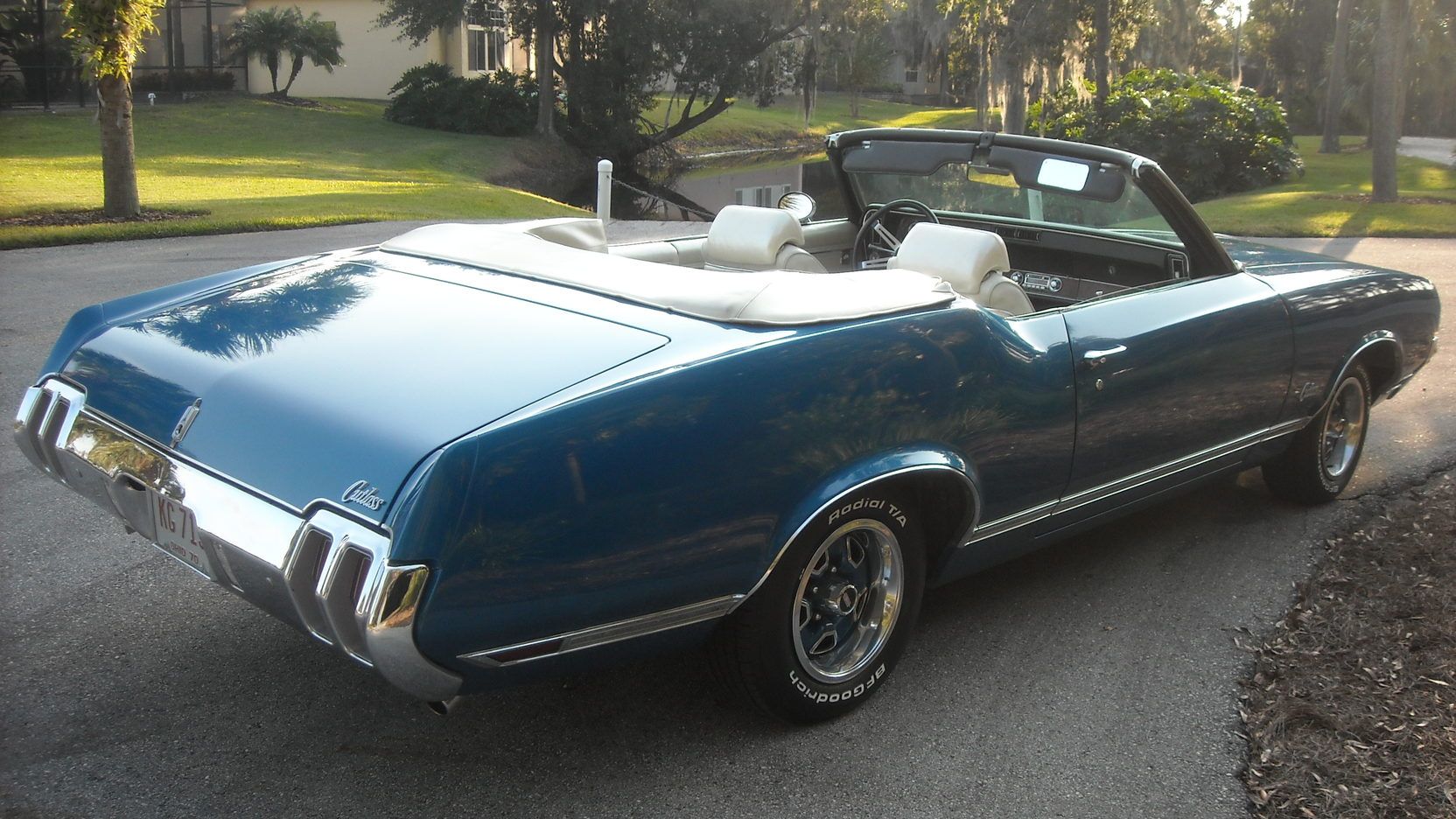 1970 Oldsmobile Cutlass Supreme Convertible Blue Rear 
