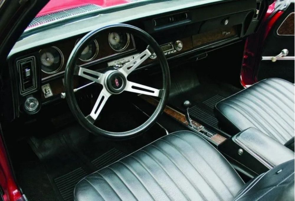 1970 Oldsmobile Cutlass Supreme Interior 