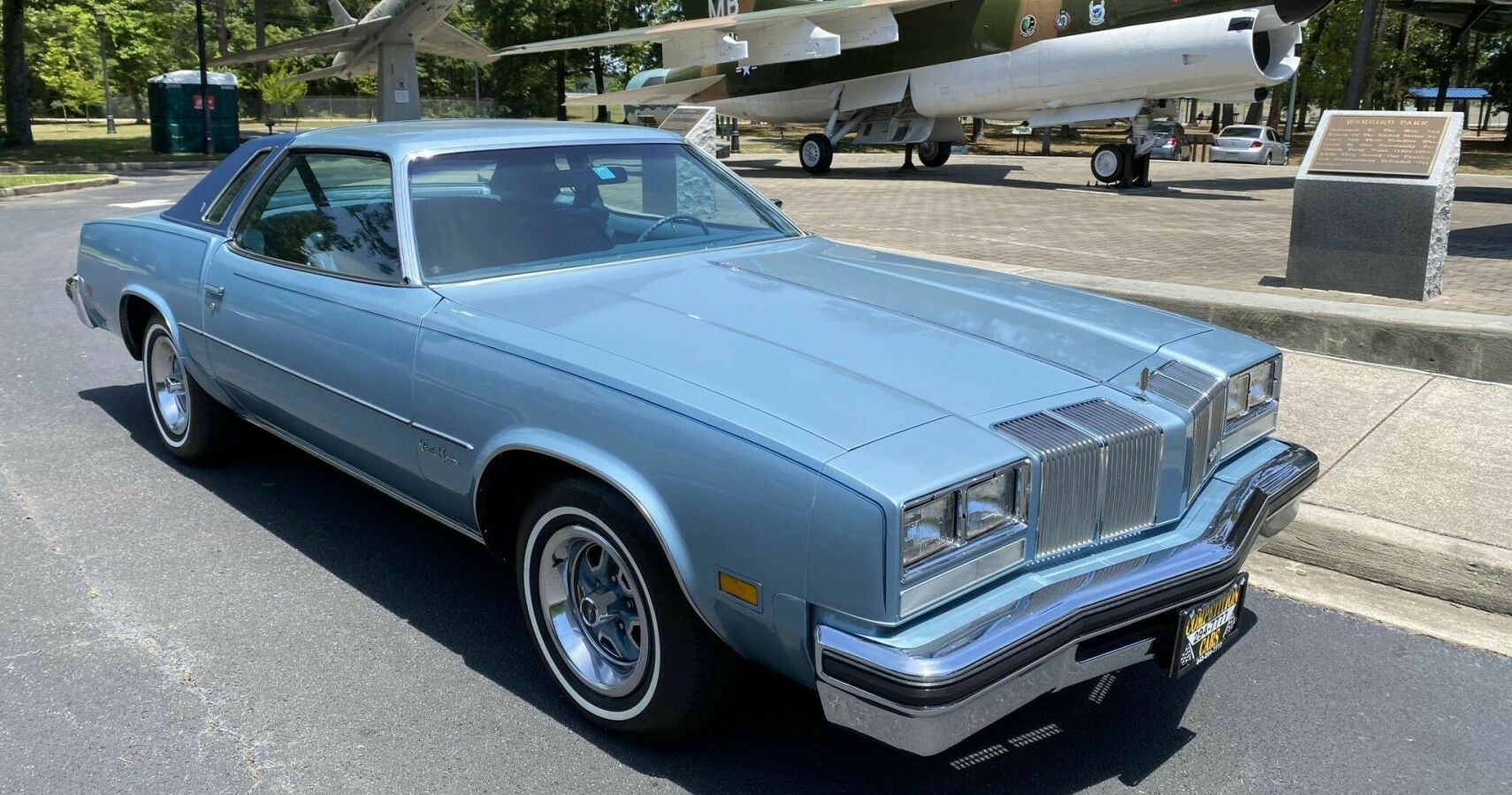 10 Things We Love About The 1976 Oldsmobile Cutlass Supreme