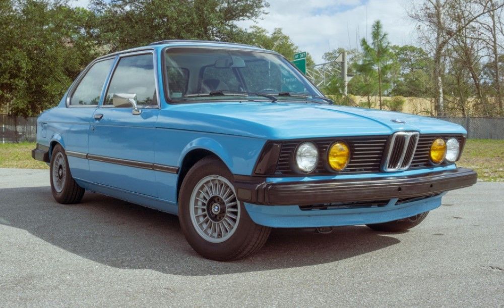 1979 BMW 320i blue on black