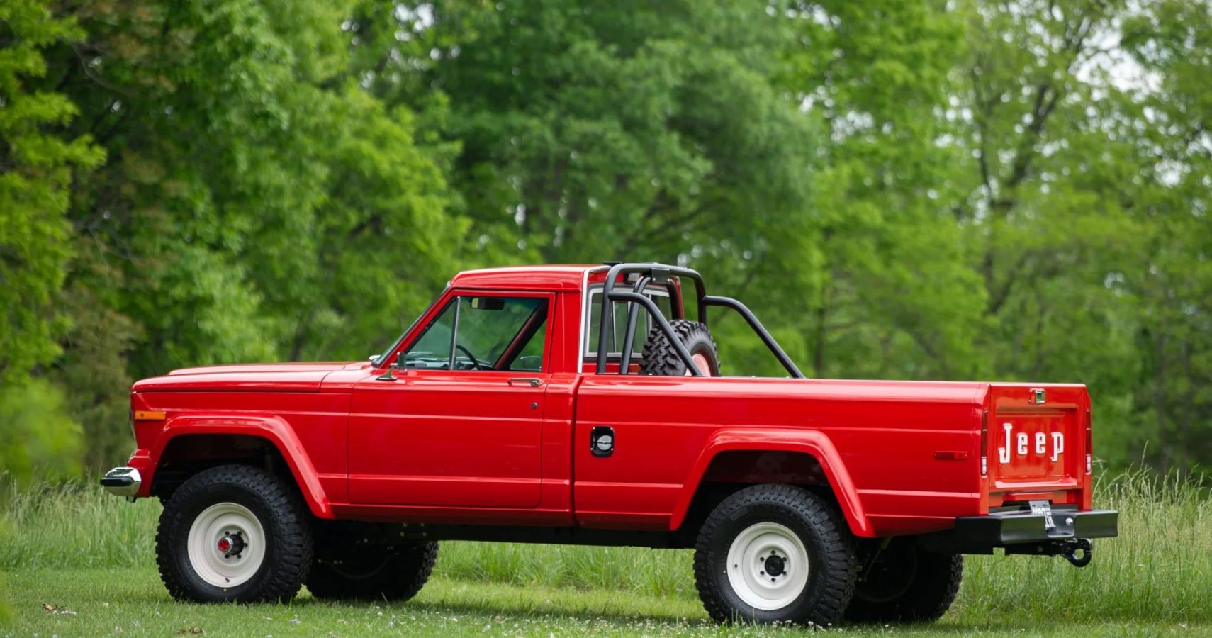 1984-jeep-j10-exterior-side-view