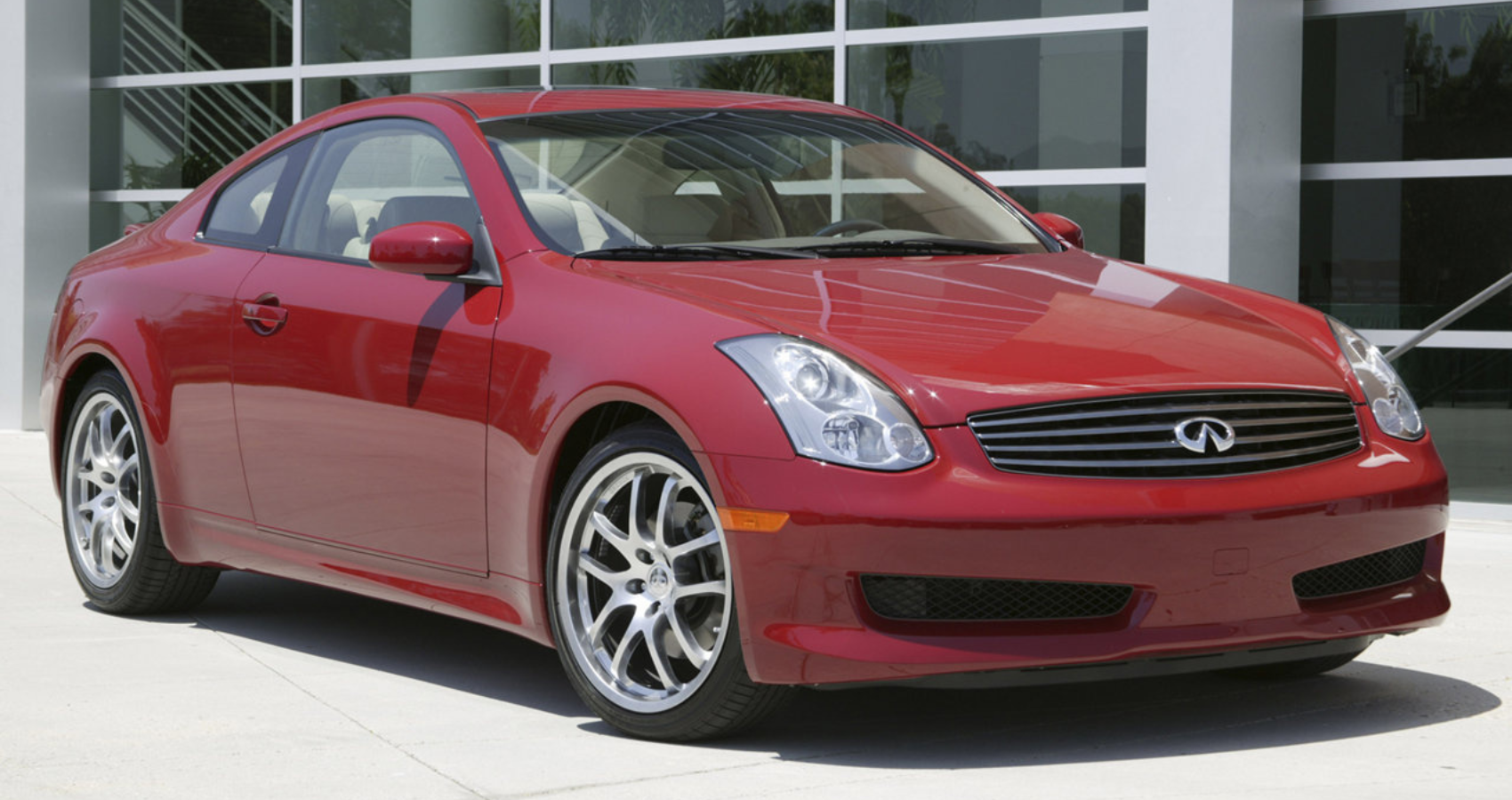 2006 Infiniti G35 Coupe red sports car