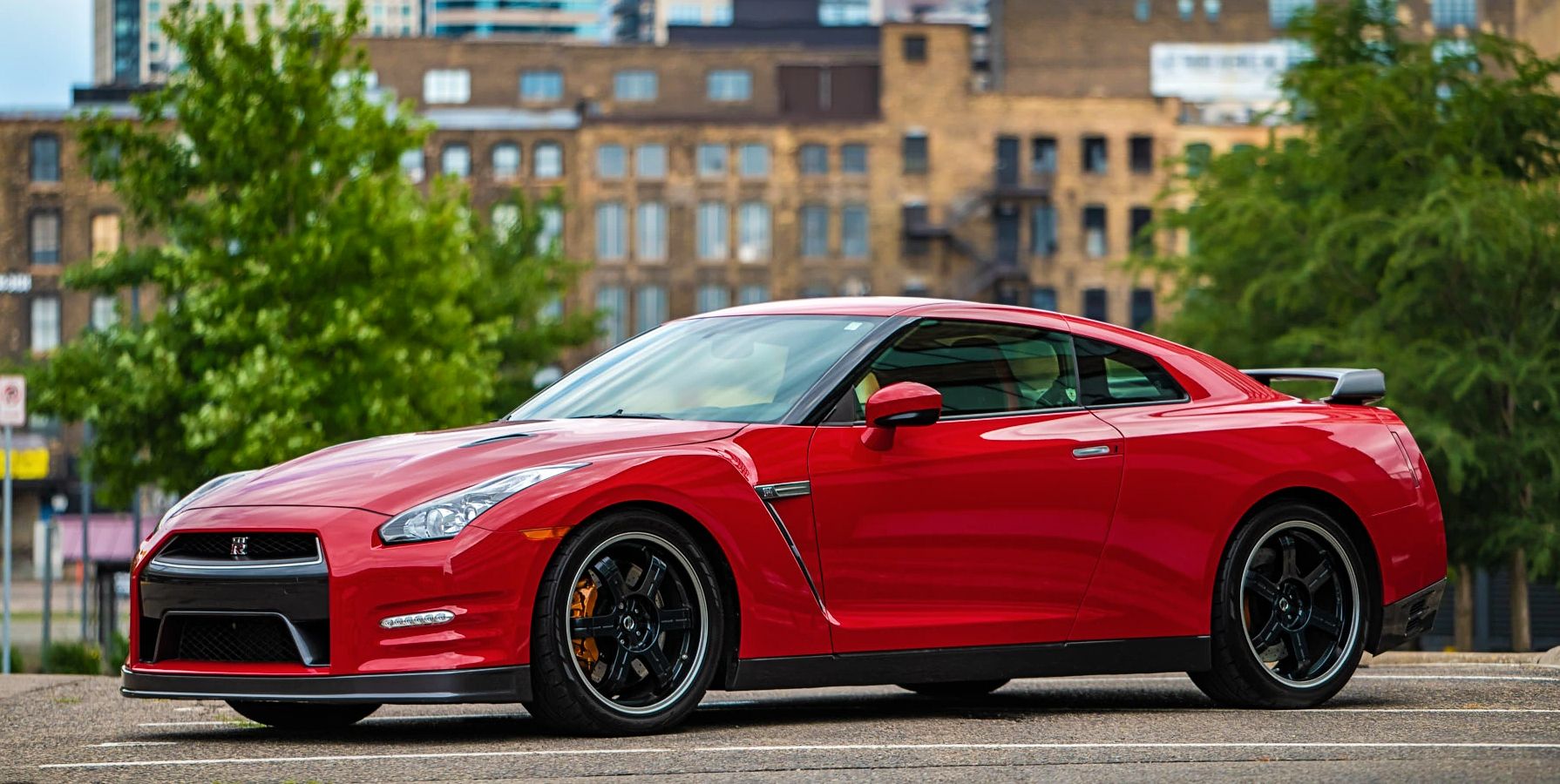 GTR r35 Red