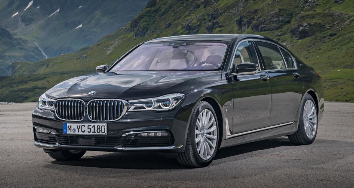 2019 BMW 7 Series Front Profile