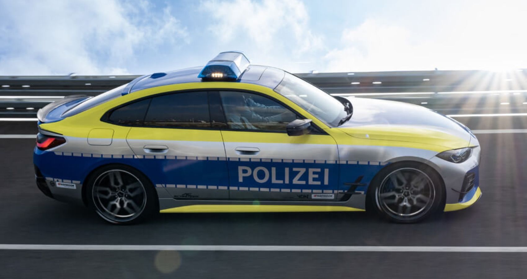2022 BMw i4 M Police - side 