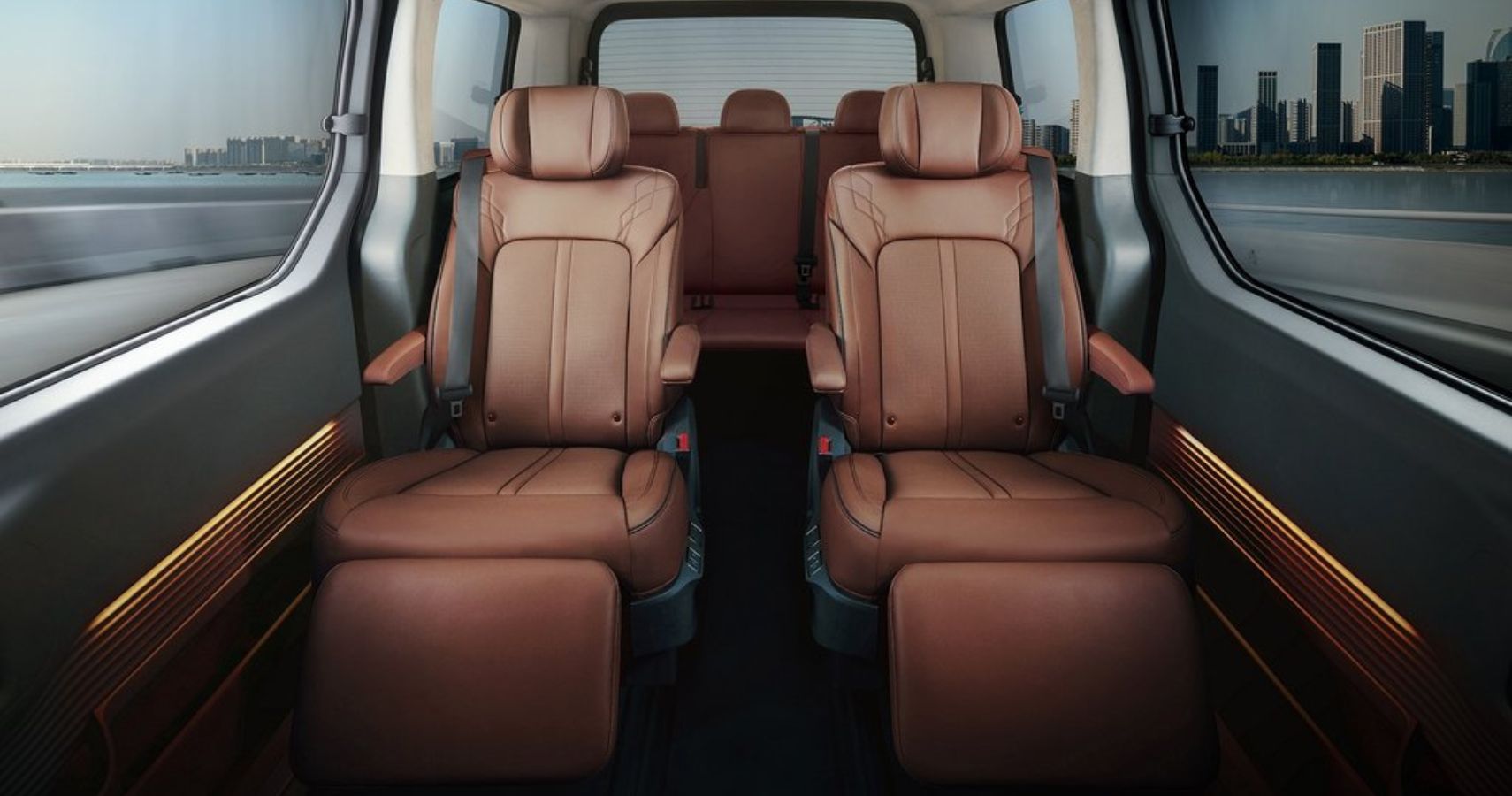 2022-hyundai-staria-interior-cabin-seats-overview