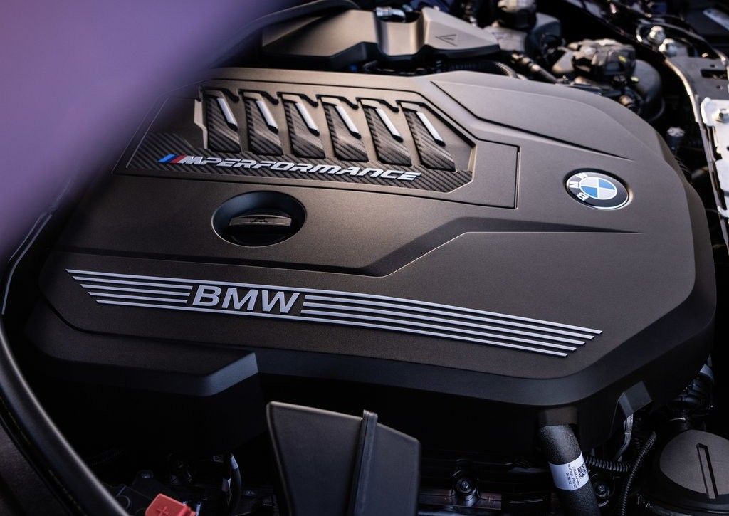 2023 BMW 2-Series V6 engine