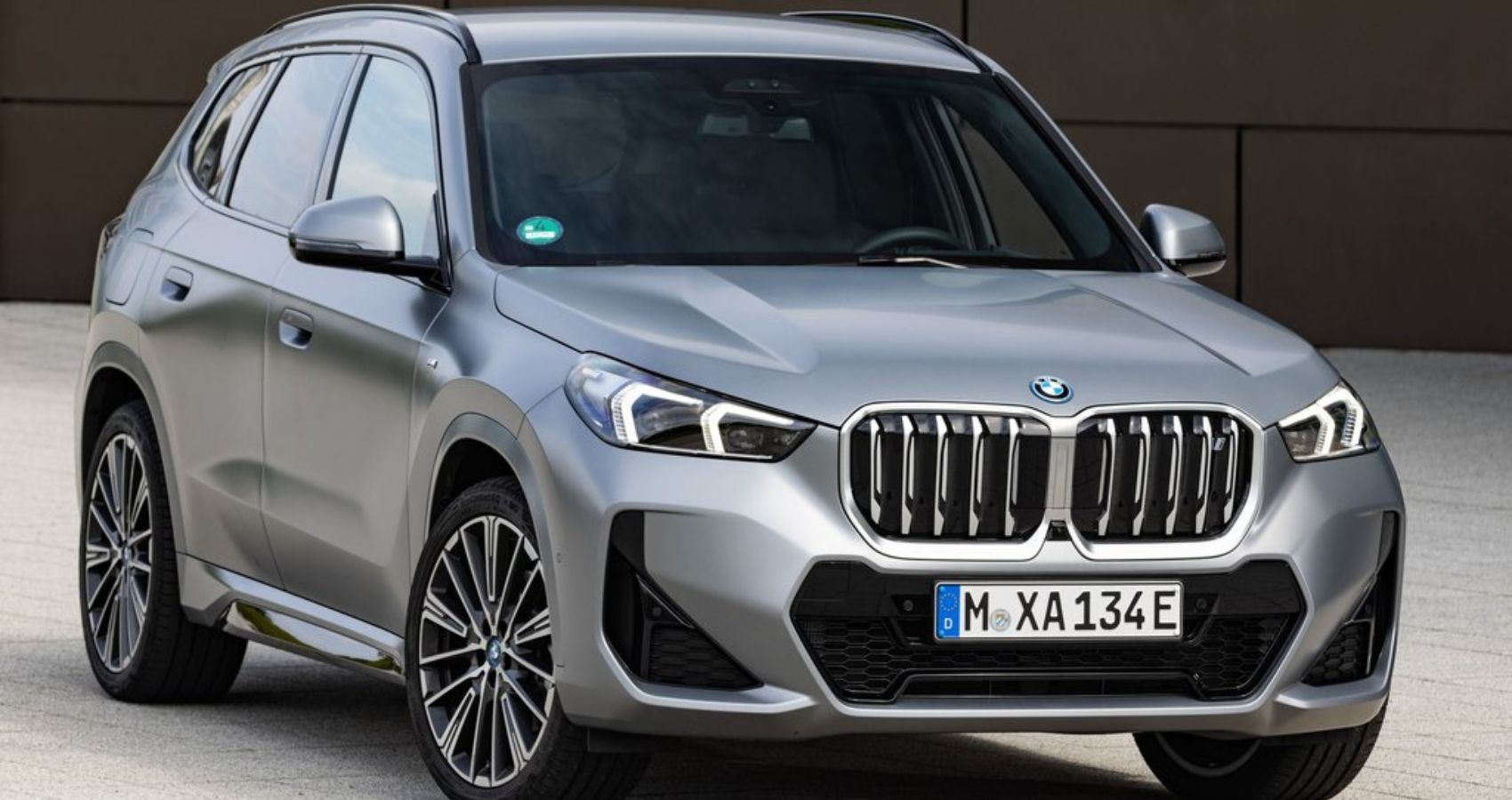 2023 BMW iX1 In Silver Front View