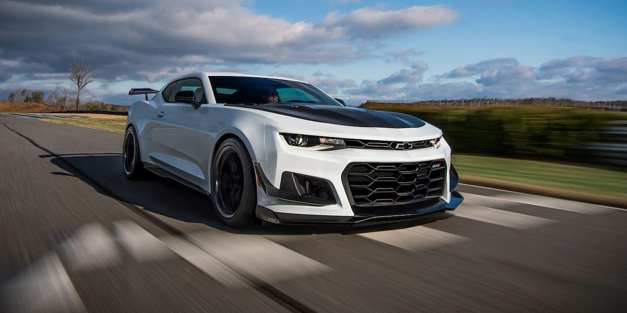 2023-chevy-camaro-front-angle-driving