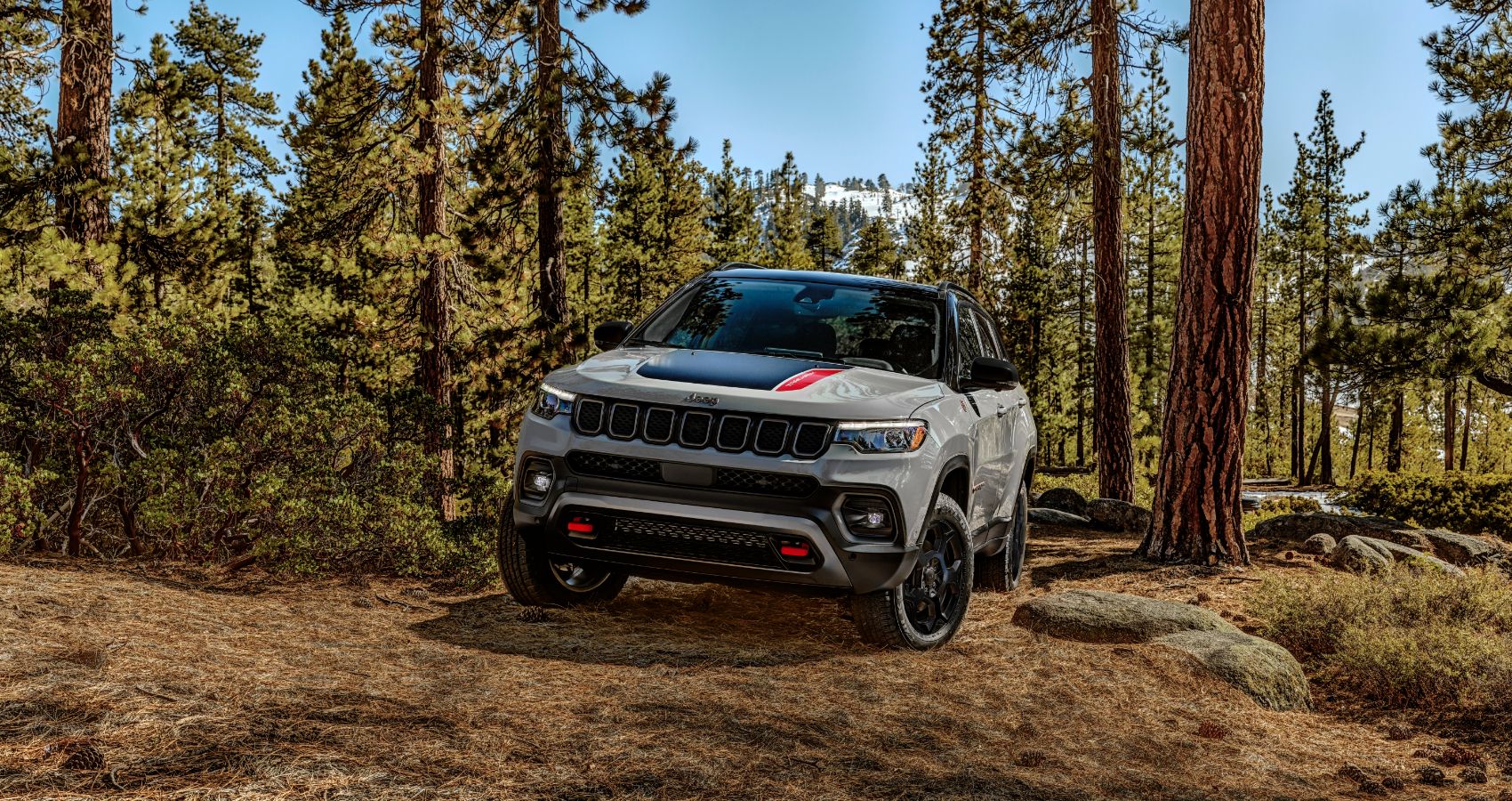 2023-jeep-compass-exterior-front