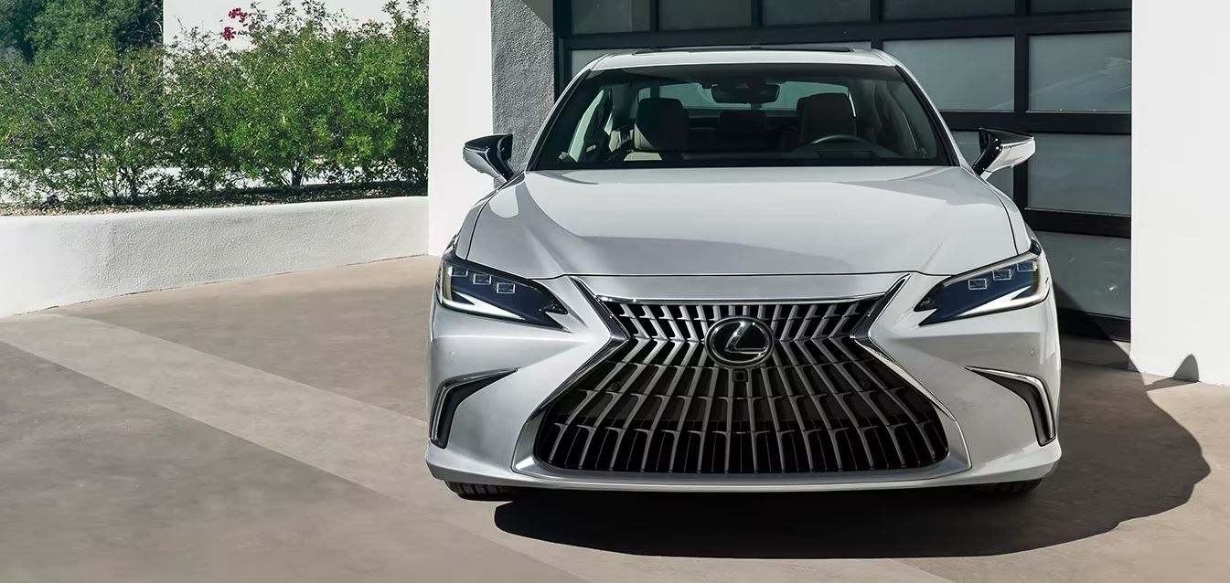 The Top 10 HighestRated Luxury Cars For 2023