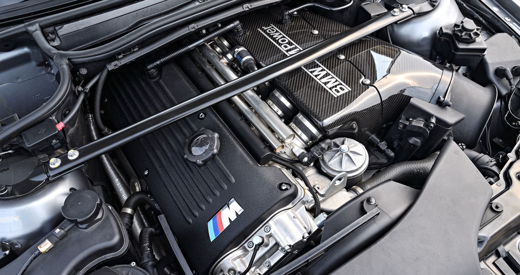 BMW E46 M3 CSL Engine View