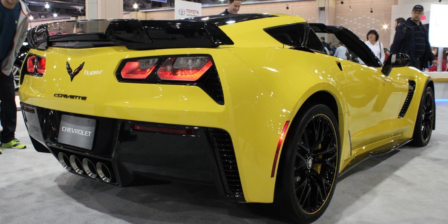 Chevrolet_Corvette_Z06_C7.R_Edition_Yellow